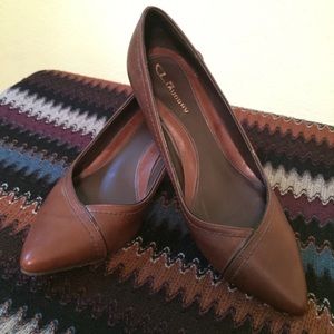 CL Laundry Brown Kitten Heel
